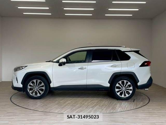 Toyota RAV4 2022-03 6673320-15