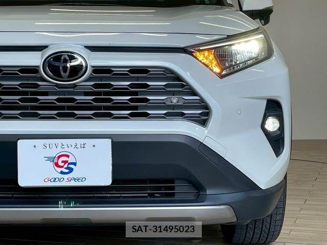 Toyota RAV4 2022-03 6673320-17