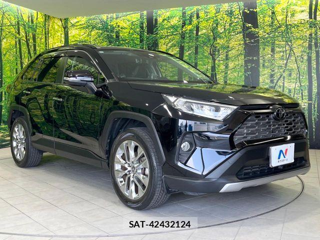 Toyota RAV4 2019-10 6673347-15
