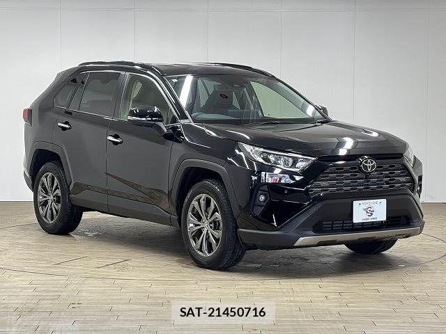Toyota RAV4 2024-03 6673322-13