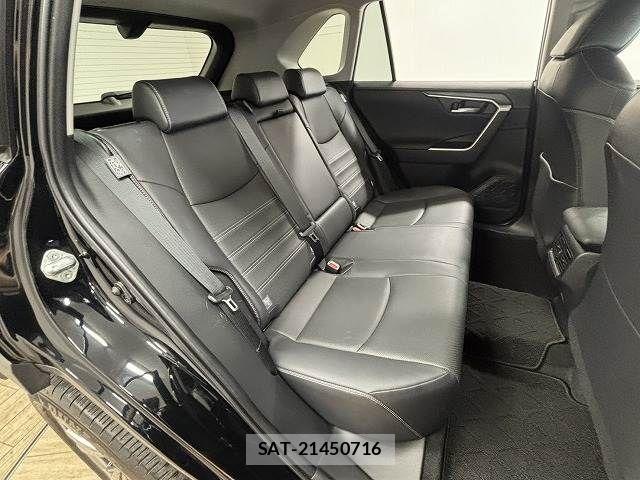Toyota RAV4 2024-03 6673322-5