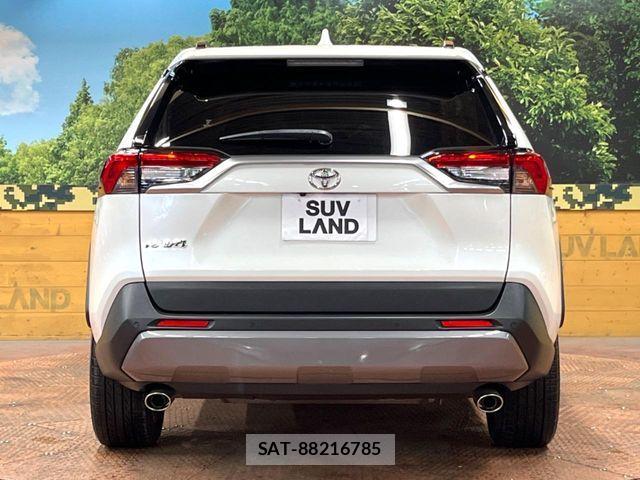Toyota RAV4 2021-08 6673335-14