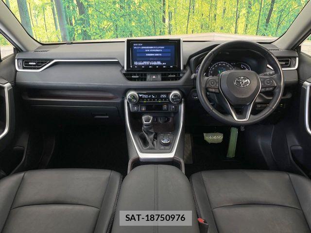 Toyota RAV4 2019-09 6673336-1
