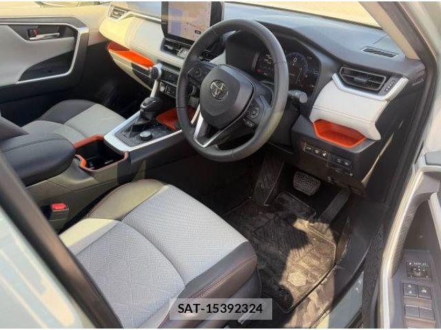 Toyota RAV4 2022-11 6673318-5