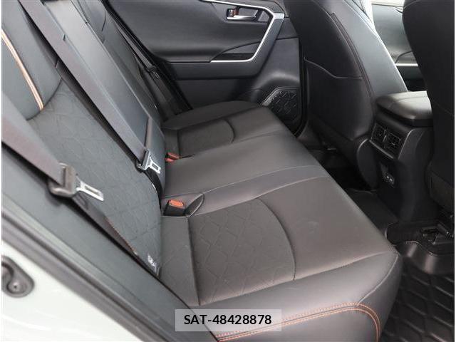 Toyota RAV4 2024-01 6677711-13