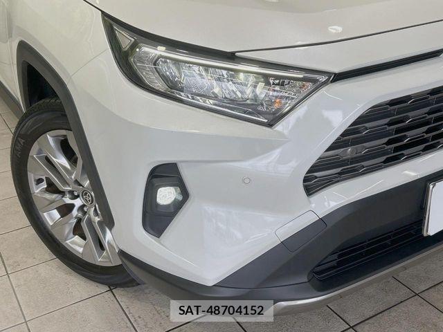 Toyota RAV4 2022-06 6677713-11