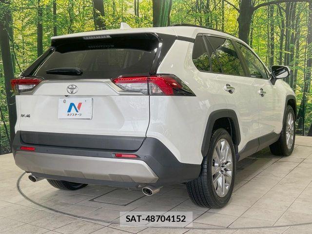 Toyota RAV4 2022-06 6677713-16