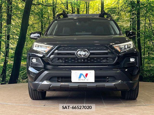 Toyota RAV4 2023-01 6677712-13