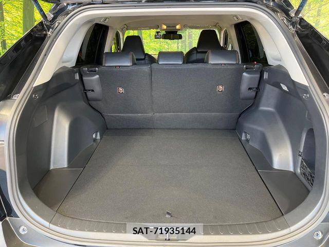 Toyota RAV4 2020-11 6677718-9