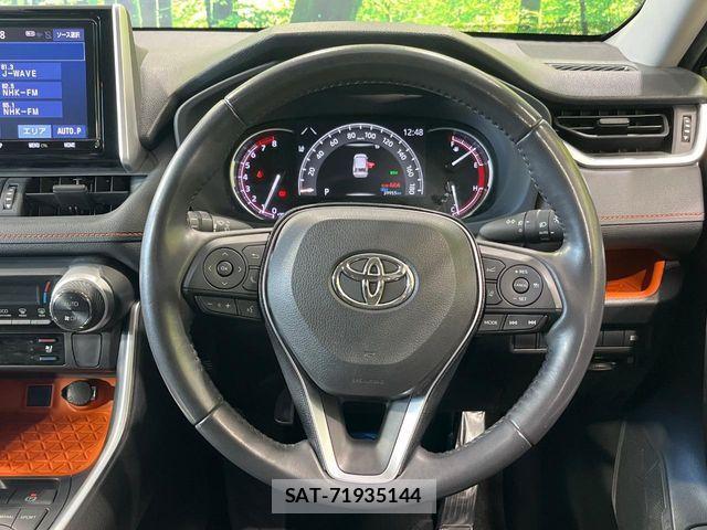 Toyota RAV4 2020-11 6677718-10