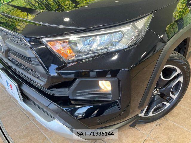 Toyota RAV4 2020-11 6677718-11