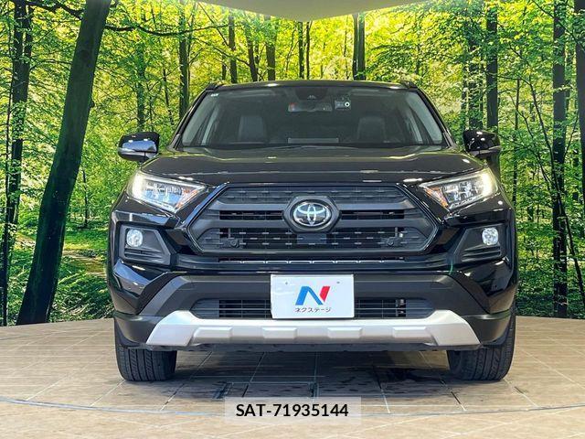 Toyota RAV4 2020-11 6677718-13