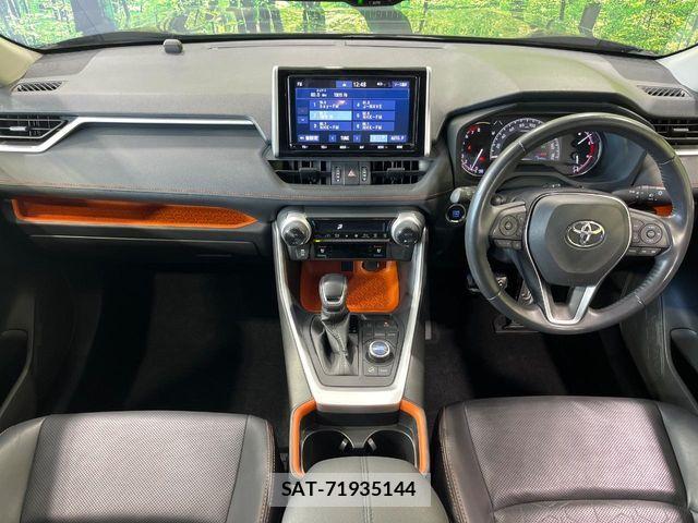 Toyota RAV4 2020-11 6677718-1