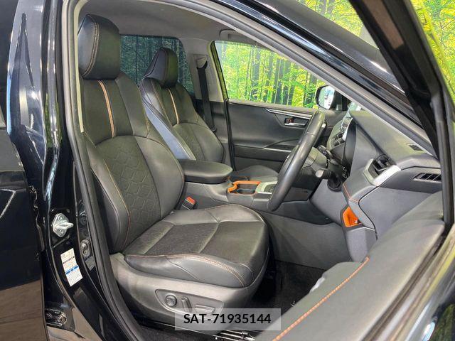 Toyota RAV4 2020-11 6677718-7