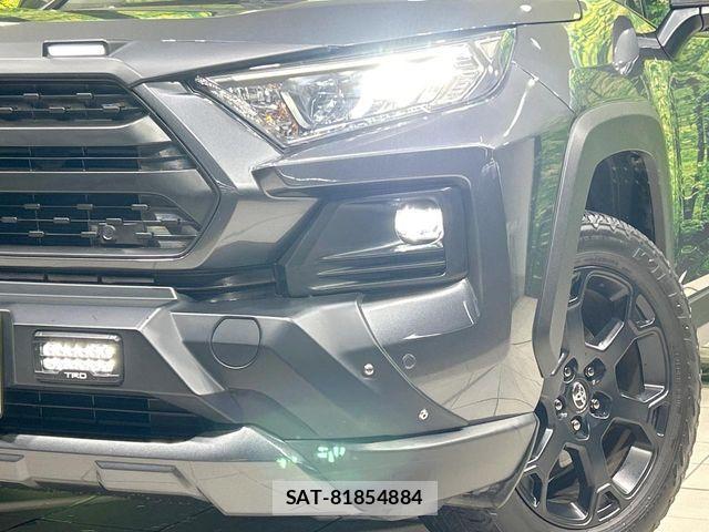 Toyota RAV4 2022-04 6677722-11