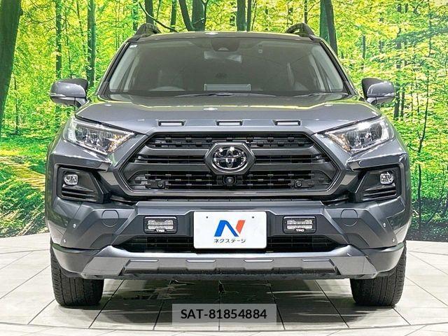 Toyota RAV4 2022-04 6677722-13