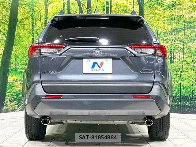 Toyota RAV4 2022-04 6677722-14