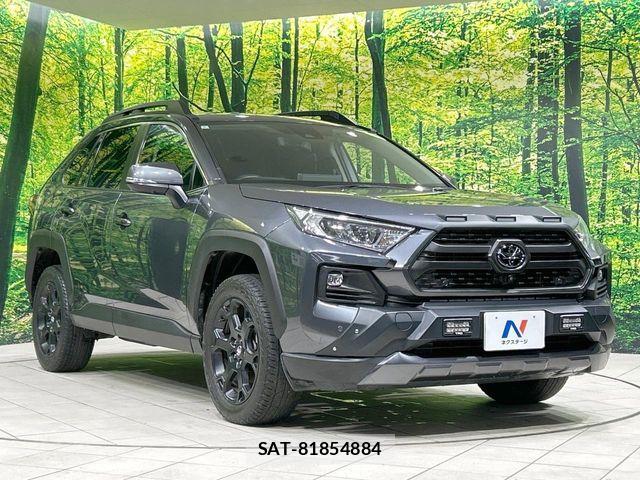 Toyota RAV4 2022-04 6677722-15