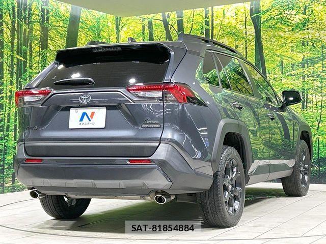 Toyota RAV4 2022-04 6677722-16