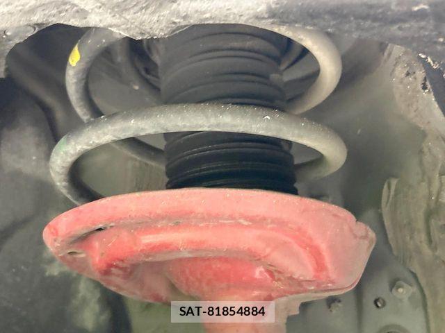 Toyota RAV4 2022-04 6677722-19