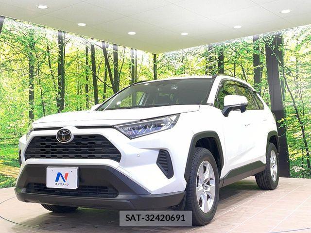 Toyota RAV4 2021-06 6677732-15
