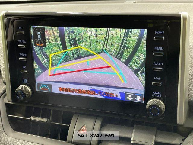 Toyota RAV4 2021-06 6677732-3