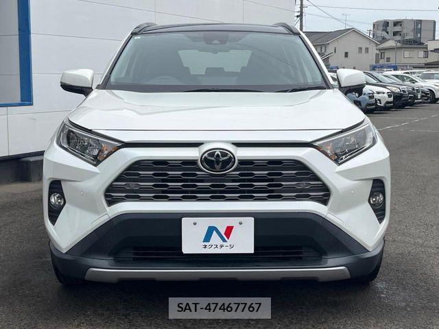 Toyota RAV4 2021-05 6677727-13