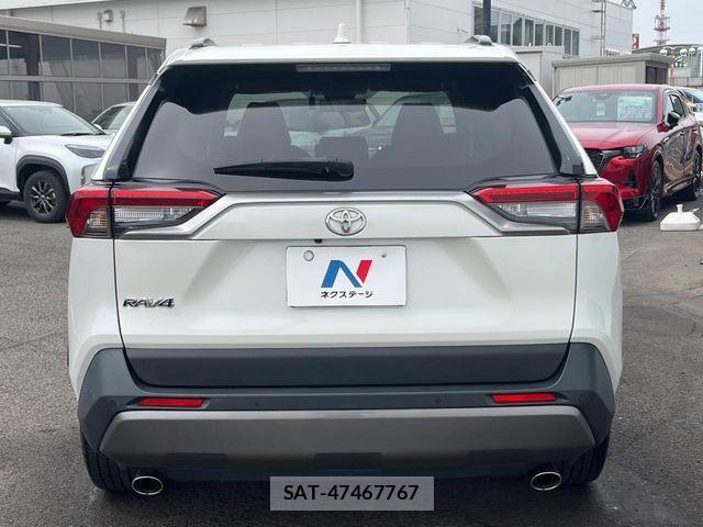 Toyota RAV4 2021-05 6677727-14