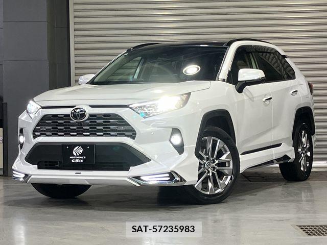 Toyota RAV4 2023-03 6677704-11