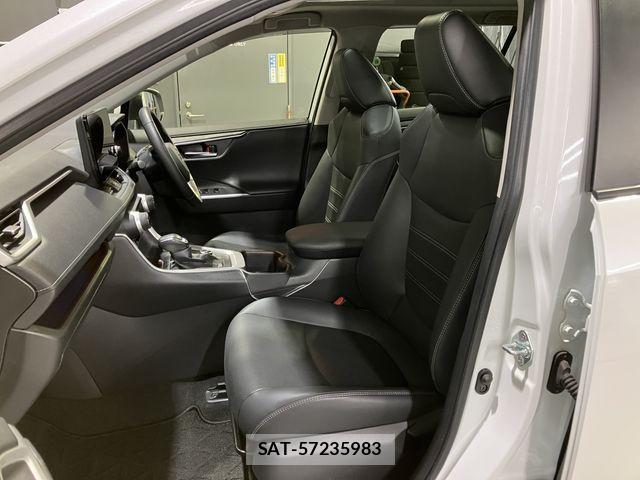 Toyota RAV4 2023-03 6677704-26