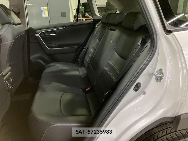 Toyota RAV4 2023-03 6677704-28