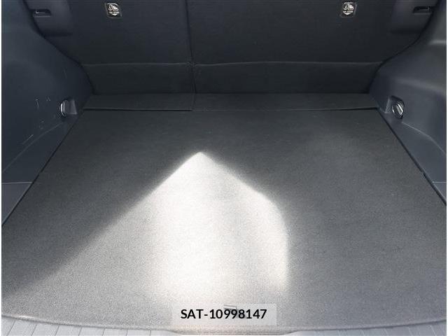 Toyota RAV4 2020-10 6677733-17