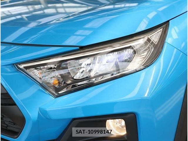 Toyota RAV4 2020-10 6677733-24