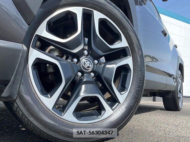 Toyota RAV4 2019-12 6677734-12