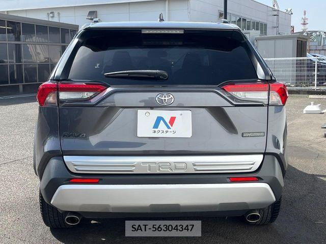 Toyota RAV4 2019-12 6677734-14