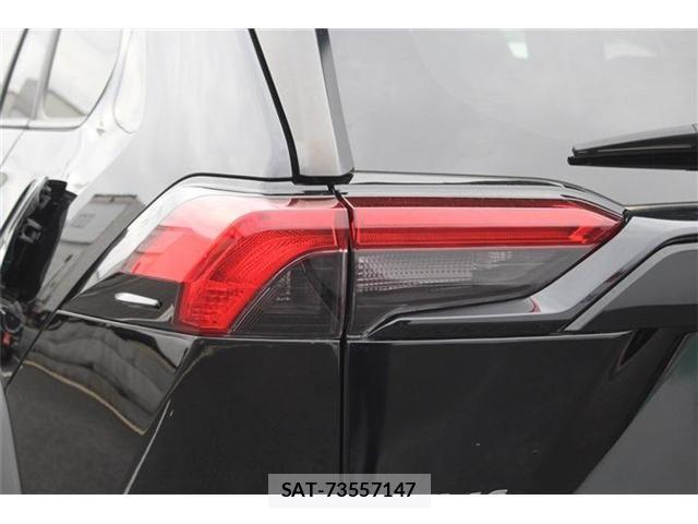 Toyota RAV4 2023-04 6677724-10