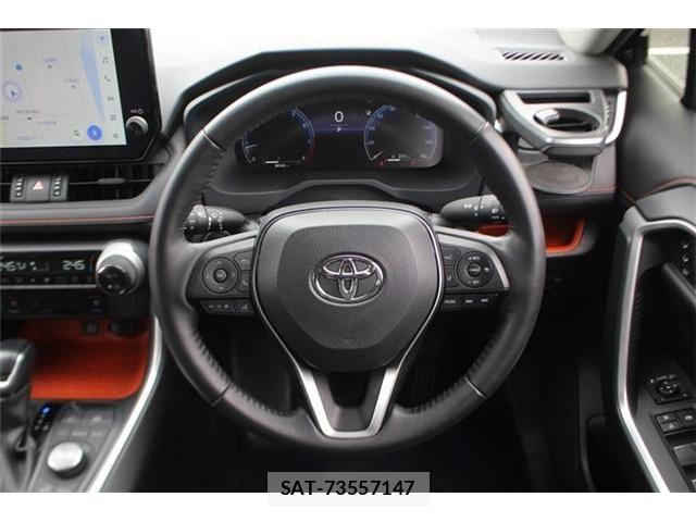 Toyota RAV4 2023-04 6677724-18