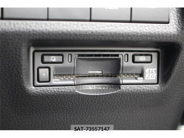 Toyota RAV4 2023-04 6677724-25