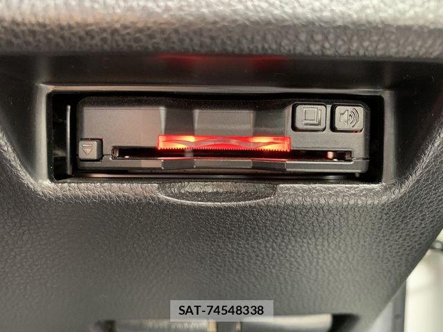 Toyota RAV4 2019-04 6677723-7