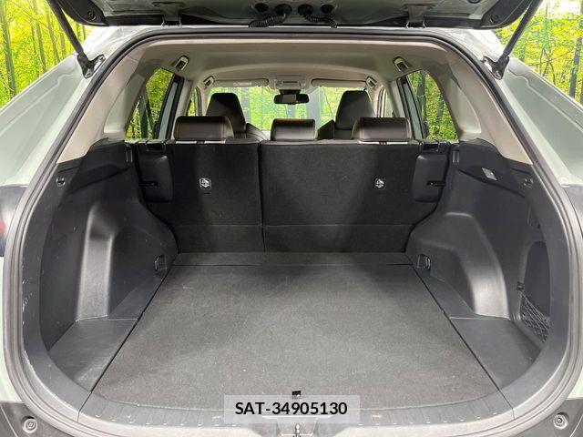 Toyota RAV4 2021-06 6677726-9