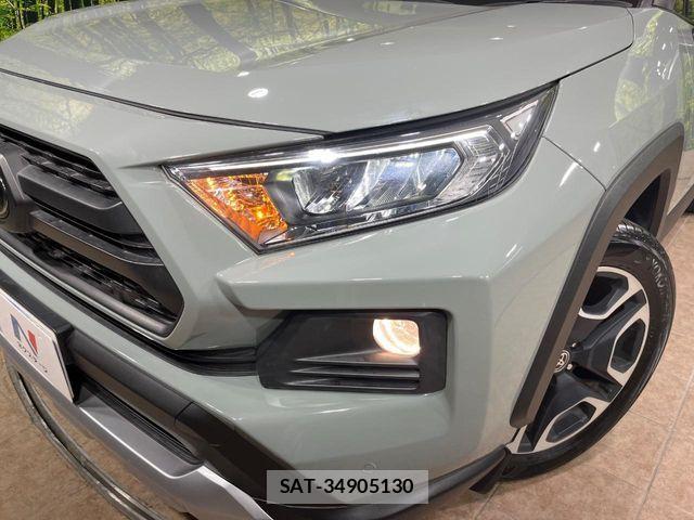 Toyota RAV4 2021-06 6677726-11