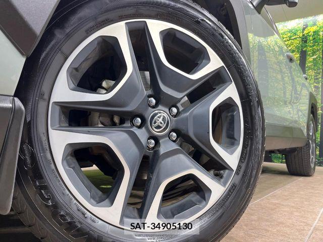 Toyota RAV4 2021-06 6677726-12
