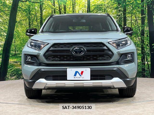 Toyota RAV4 2021-06 6677726-13