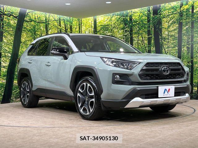 Toyota RAV4 2021-06 6677726-15