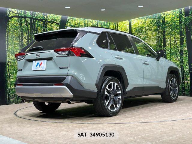 Toyota RAV4 2021-06 6677726-16