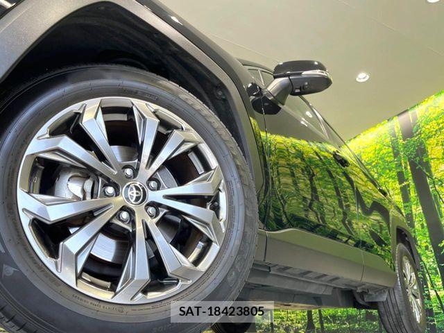Toyota RAV4 2023-05 6677715-12