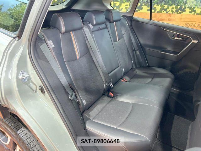 Toyota RAV4 2020-10 6677717-9