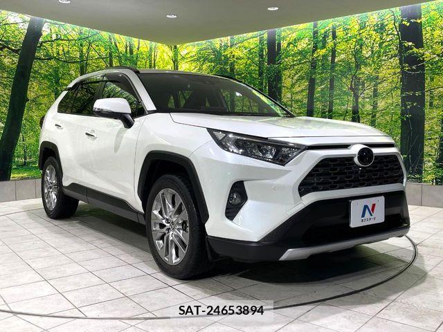 Toyota RAV4 2021-11 6683978-15