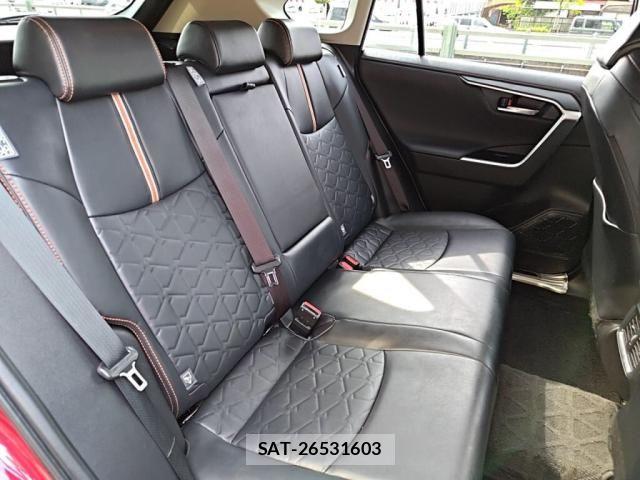 Toyota RAV4 2021-02 6753032-20