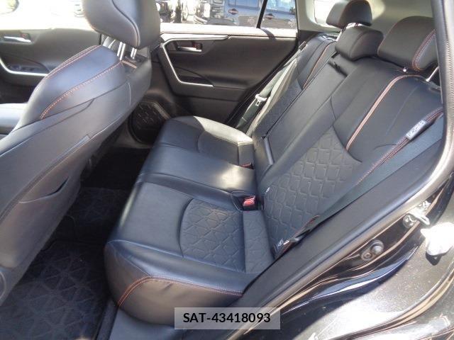 Toyota RAV4 2020-03 6753041-14
